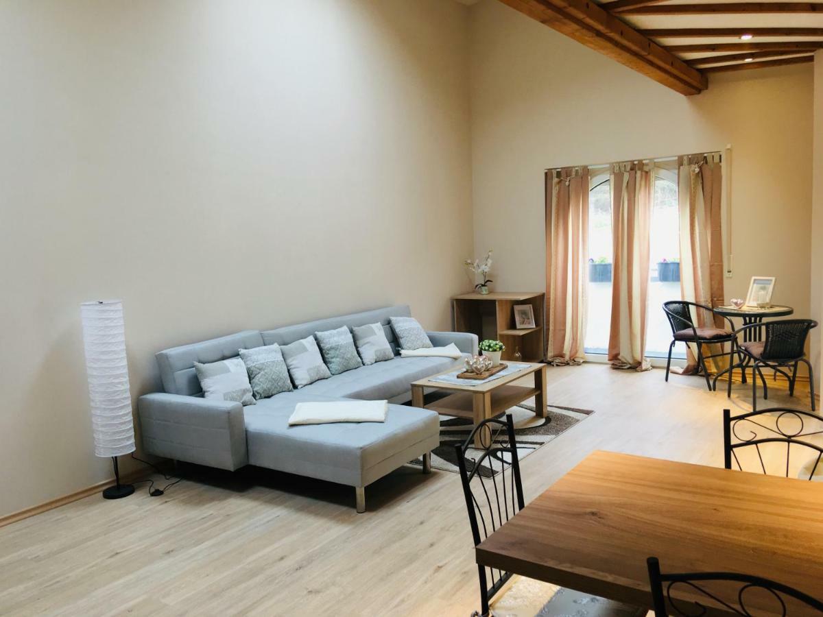 Ferienwohnung Am Nuerburgring/Wintersport Arft Acht Εξωτερικό φωτογραφία