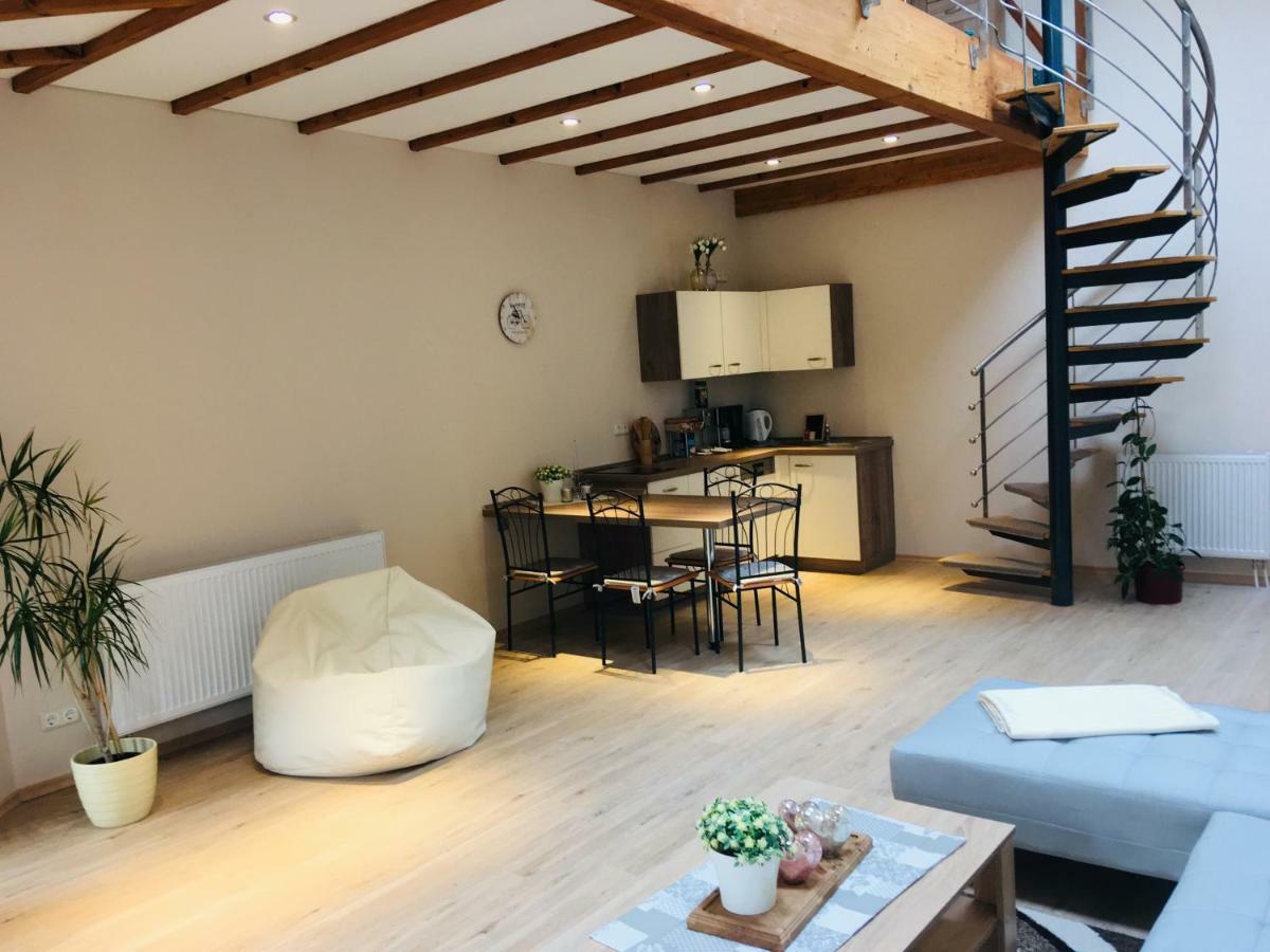 Ferienwohnung Am Nuerburgring/Wintersport Arft Acht Εξωτερικό φωτογραφία